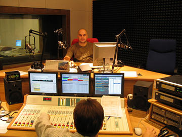 Radio_FM - Studio